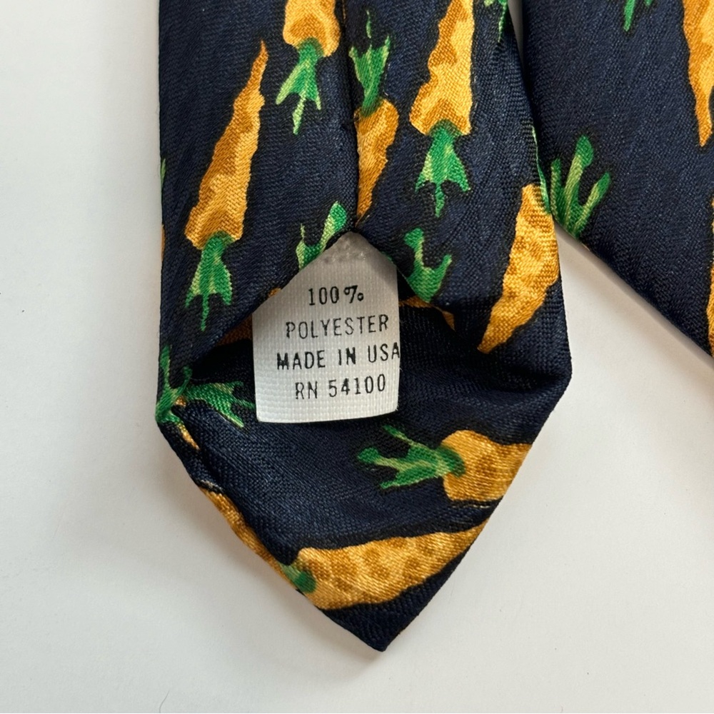 Carrot Themed Men’s Slim Novelty Neck Tie - Navy, Orange, Green. EUC 3” Wide - Picture 7 of 8